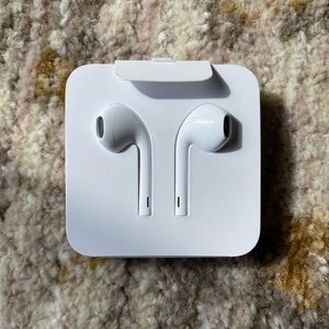 SOLD ~ IPhone charging port headphones